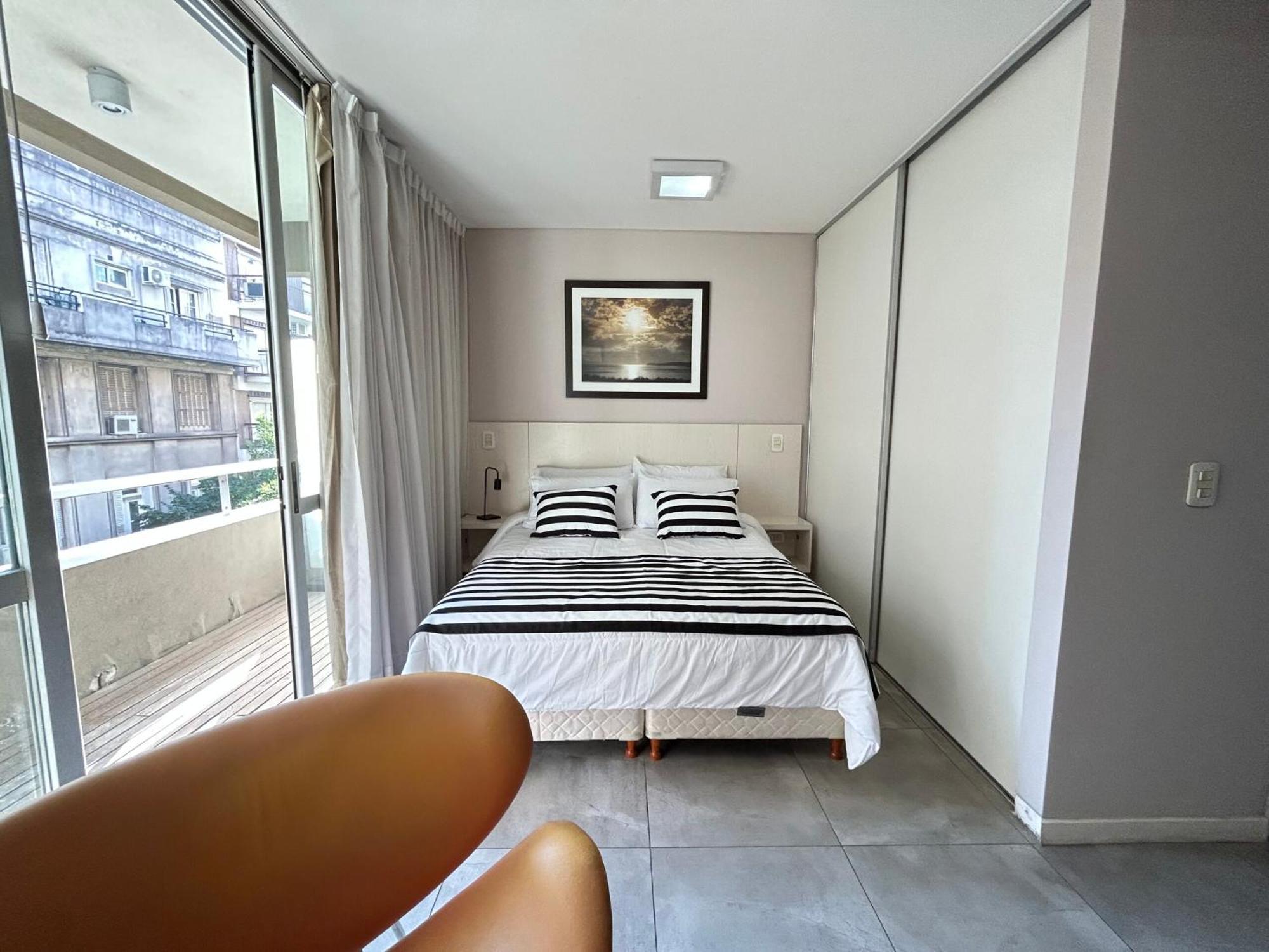 We Sleep Arenales Apartment Buenos Aires Bagian luar foto